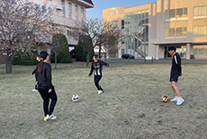 女子サッカー部活動イメージ